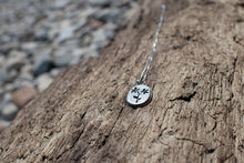 Load image into Gallery viewer, Daisy Necklace