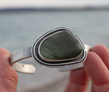 Load image into Gallery viewer, Mossy Floor Cuff