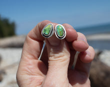 Load image into Gallery viewer, Petal Studs