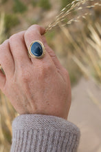 Load image into Gallery viewer, Ombre Blue and Gold - Size 6.5