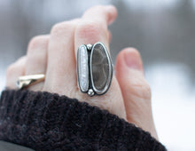 Load image into Gallery viewer, pet//pearl ; size 6