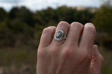 Load image into Gallery viewer, Saddle; size 5.25