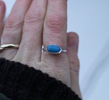 Load image into Gallery viewer, Skinny Blues; size 5.5