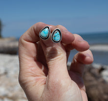Load image into Gallery viewer, Petal Studs #2