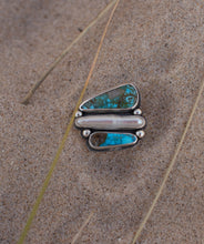 Load image into Gallery viewer, Turquoise and pearl sandwich ; size 7.5