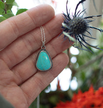 Load image into Gallery viewer, Sweet Green Necklace