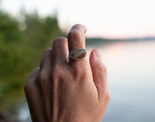 Load image into Gallery viewer, Striped Beach Stone; Size 6.25