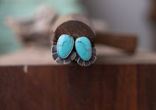 Load image into Gallery viewer, Floral Studs!