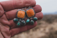 Load image into Gallery viewer, Western Petal Earrings