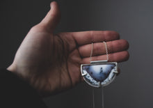 Load image into Gallery viewer, Snowscape Necklace