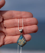 Load image into Gallery viewer, Diamond Blues Necklace
