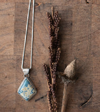 Load image into Gallery viewer, Diamond Blues Necklace