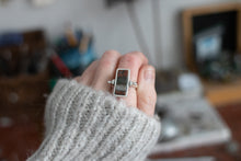 Load image into Gallery viewer, Flip Ring; Size 7