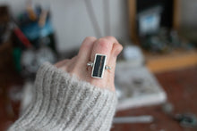 Load image into Gallery viewer, Flip Ring; Size 7