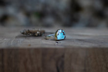 Load image into Gallery viewer, Half moon ring; Size 6.