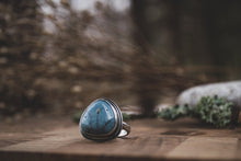 Load image into Gallery viewer, Lightning Blue Ring; Size 5.75