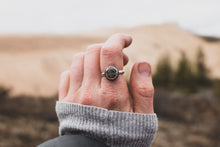 Load image into Gallery viewer, Toskey Pebble; Size 6.5