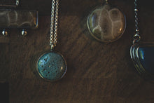 Load image into Gallery viewer, Glen