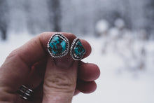 Load image into Gallery viewer, Nug Studs