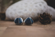Load image into Gallery viewer, Shoreline Studs