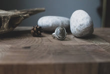 Load image into Gallery viewer, Toskey Pebble; Size 7