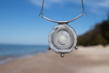 Load image into Gallery viewer, Dune Rose Necklace