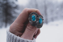 Load image into Gallery viewer, Shield Studs