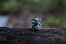 Load image into Gallery viewer, Robins Egg and Gold; Size 7.5