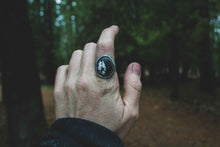 Load image into Gallery viewer, White Buffalo Size 7.5