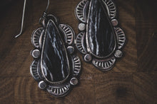 Load image into Gallery viewer, White Buffalo Drops