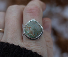 Load image into Gallery viewer, Mystery Green ; size 7
