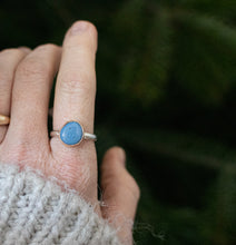 Load image into Gallery viewer, Golden Blues ; size 8.5
