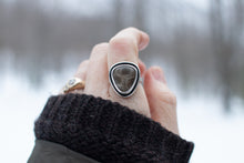 Load image into Gallery viewer, triangle shadowbox ; size 7
