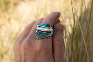 Turquoise and pearl sandwich ; size 7.5